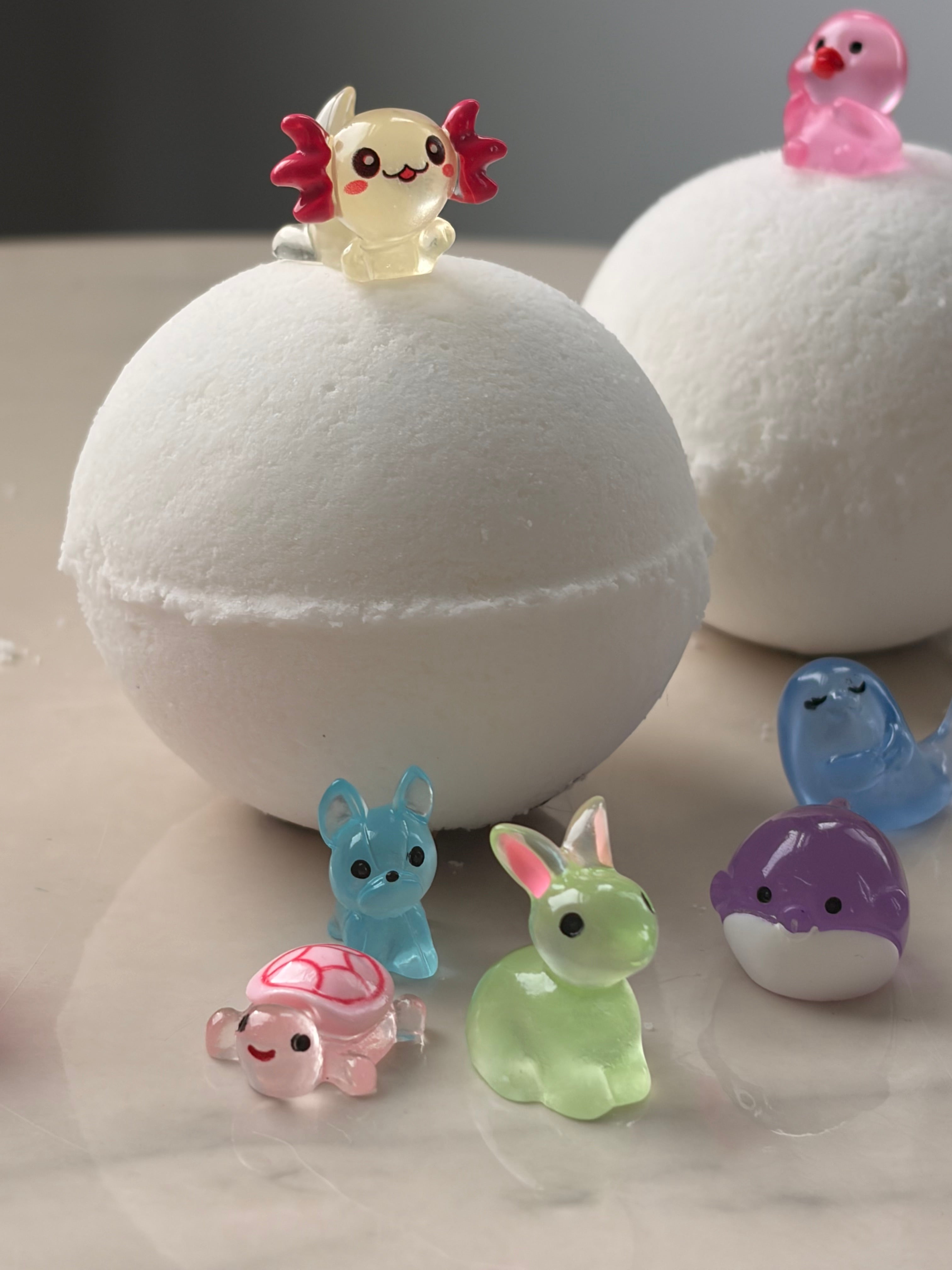 Unscented, eczema-friendly bath bomb for sensitive skin, handpressed 4.1 oz sphere with a hidden axolotl, duck, turtle, dog, whale, seal toy surprise